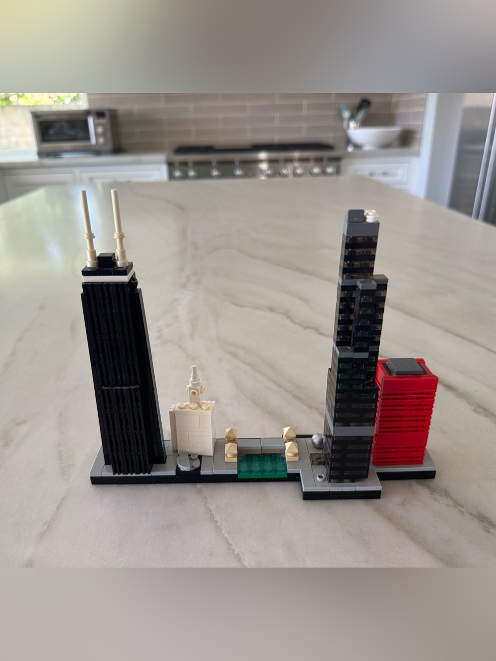 Lego Chicago Miniature Building Set - Red, Black, White, Green Accent - Picture 3 of 4